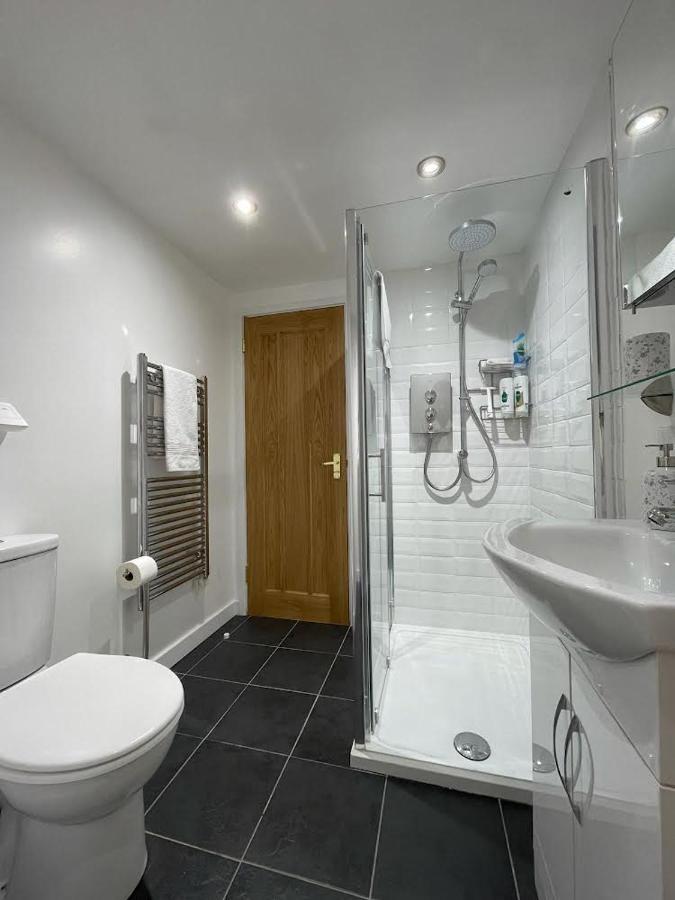 Lovely Ground Floor Apartment In Quiet Village เอ็กซิเตอร์ ภายนอก รูปภาพ